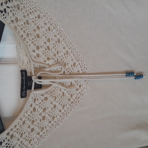 Y2K Crochet neckline Top w/ 3/4 split sleeves Lightweight Knit beaded tie - Picture 6 of 15